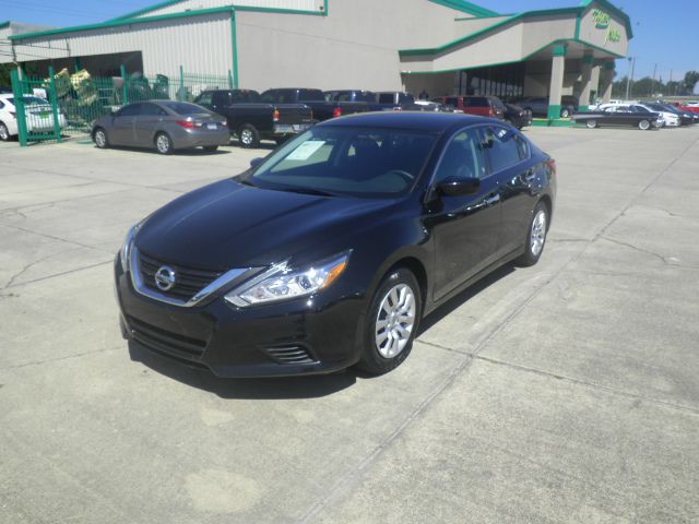 Used 2016 Nissan Altima For Sale